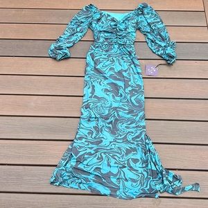 2/$15! NWT Ava and Viv long sleeve long floor length elegant dress